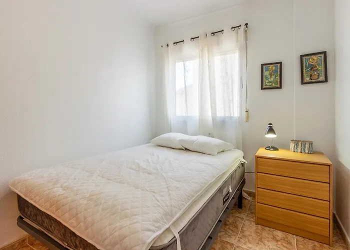 3 Bedroom Cozy In Appartement