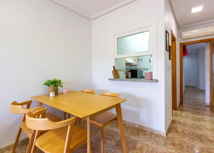 3 Bedroom Cozy In Appartement