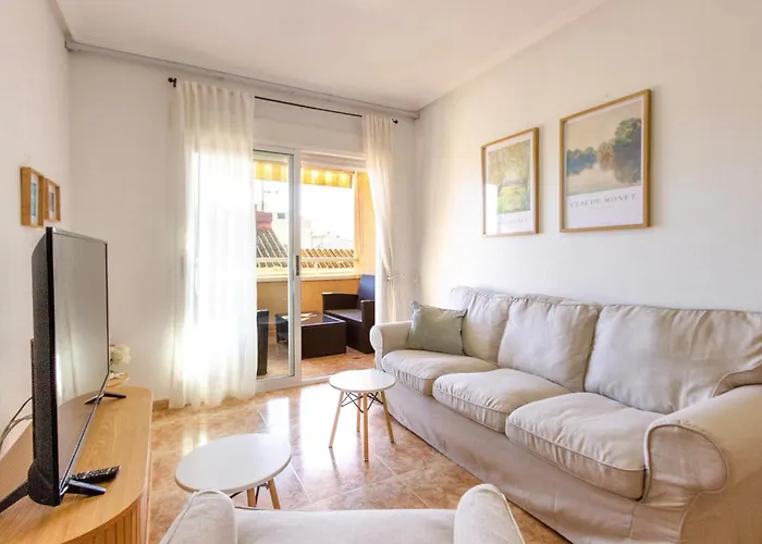 3 Bedroom Cozy In Appartement