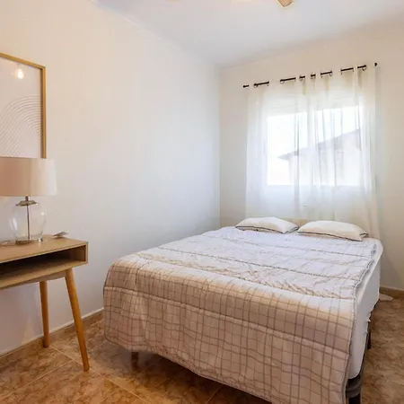 3 Bedroom Cozy In Lägenhet Torrevieja